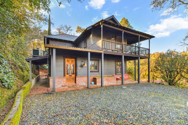 101 Karsan Dr, Sutter Creek, CA 95685