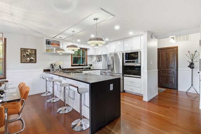 101 Karsan Dr, Sutter Creek, CA 95685