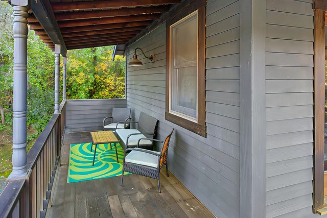 101 Karsan Dr, Sutter Creek, CA 95685