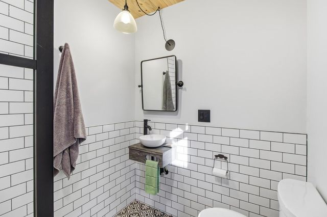 101 Karsan Dr, Sutter Creek, CA 95685