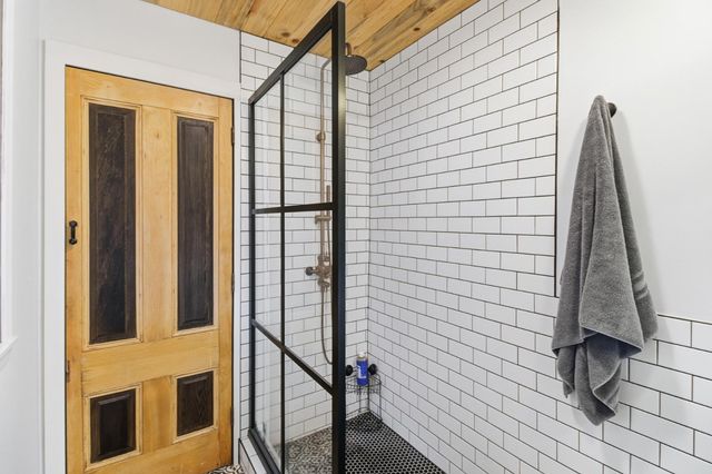 101 Karsan Dr, Sutter Creek, CA 95685