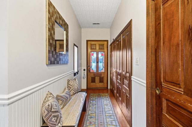 101 Karsan Dr, Sutter Creek, CA 95685