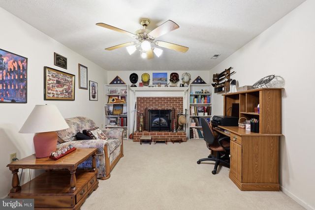 573 LEWIS ST, Front Royal, VA 22630