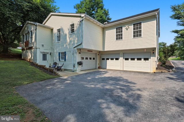 573 LEWIS ST, Front Royal, VA 22630