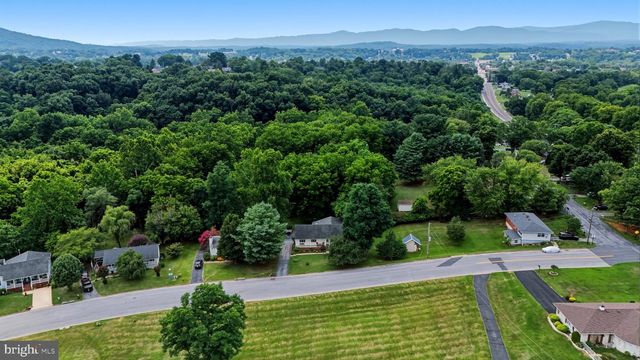 573 LEWIS ST, Front Royal, VA 22630