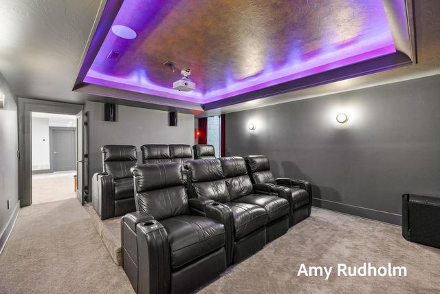 522 E River Street, Spring Lake, MI 49456