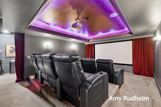 522 E River Street, Spring Lake, MI 49456