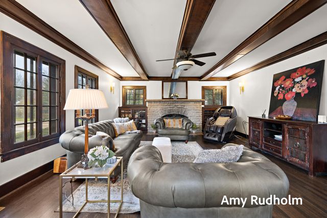 522 E River Street, Spring Lake, MI 49456