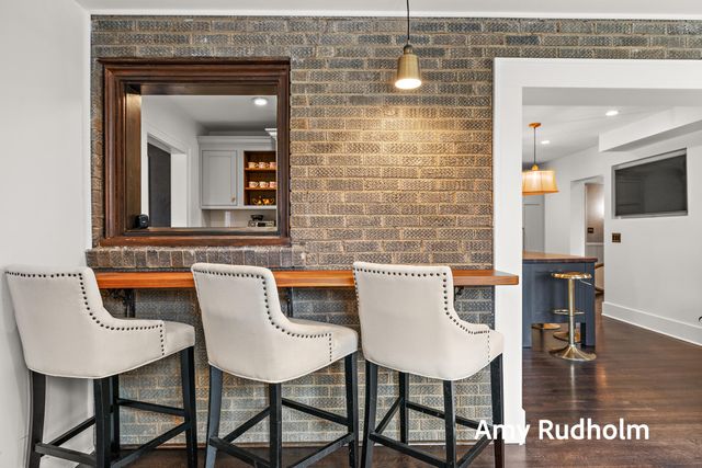 522 E River Street, Spring Lake, MI 49456