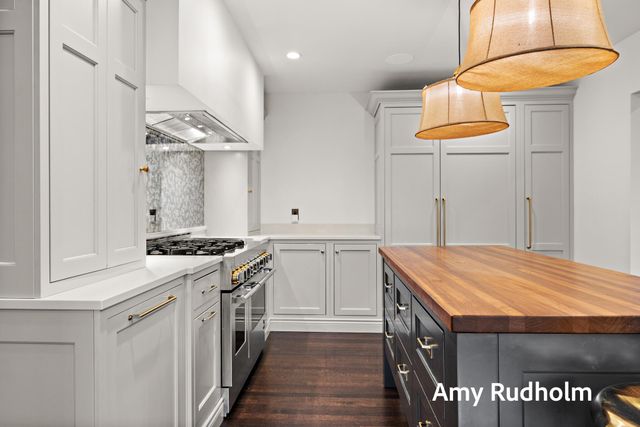 522 E River Street, Spring Lake, MI 49456