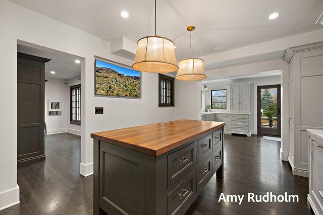 522 E River Street, Spring Lake, MI 49456