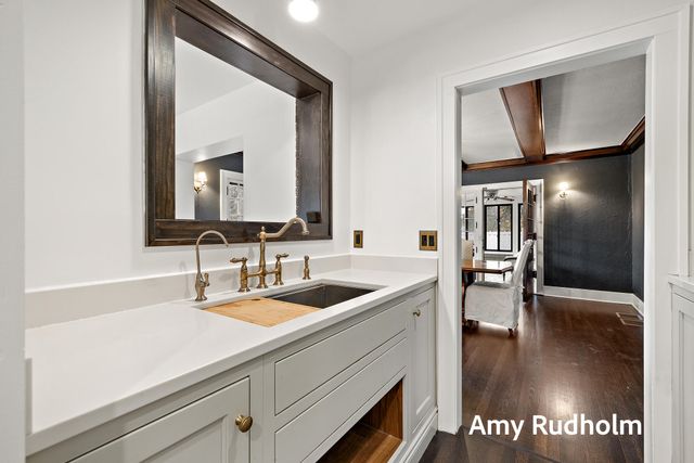 522 E River Street, Spring Lake, MI 49456