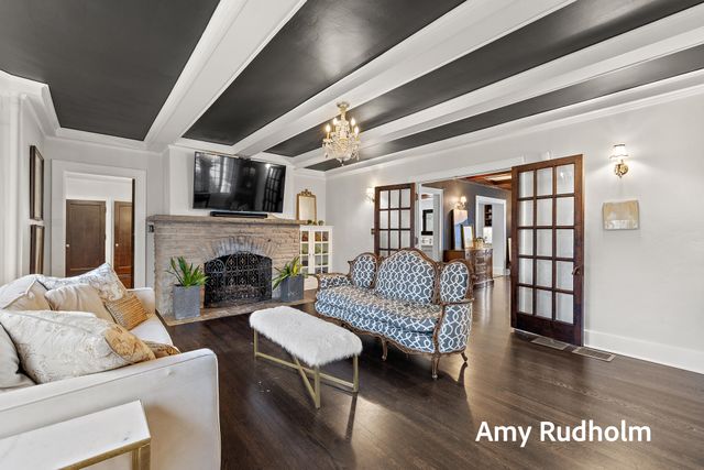 522 E River Street, Spring Lake, MI 49456