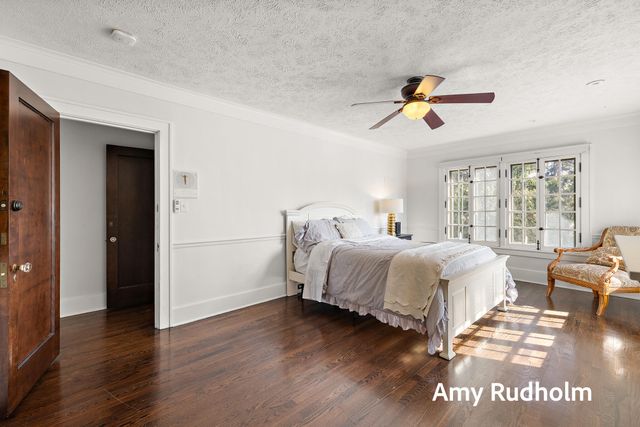 522 E River Street, Spring Lake, MI 49456