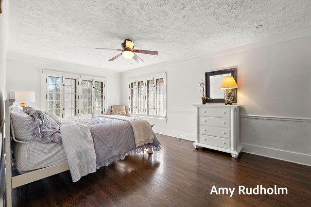 522 E River Street, Spring Lake, MI 49456