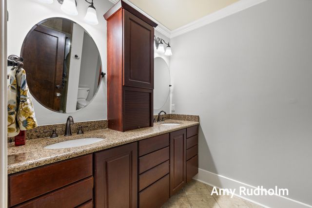 522 E River Street, Spring Lake, MI 49456