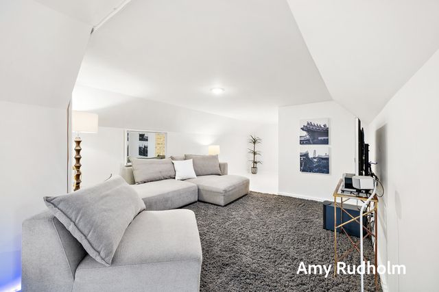 522 E River Street, Spring Lake, MI 49456