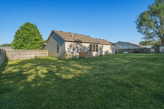3030 Maplewood Street, Benton Harbor, MI 49022