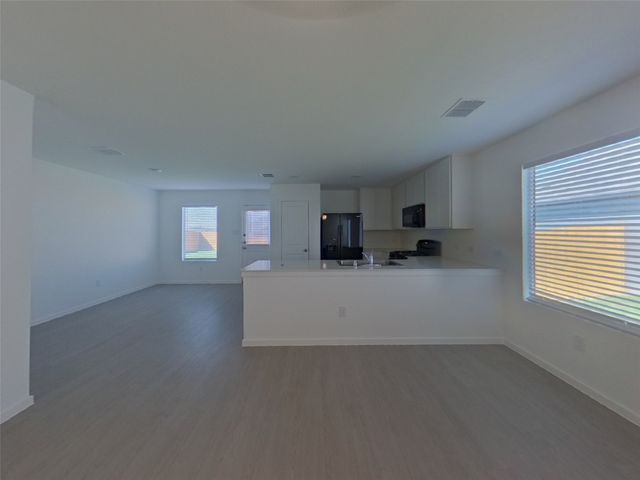 3028 Yellow Pine Avenue, Fort Worth, TX 76179