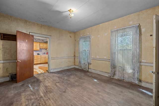 5 Westminster St, Boston, MA 02136