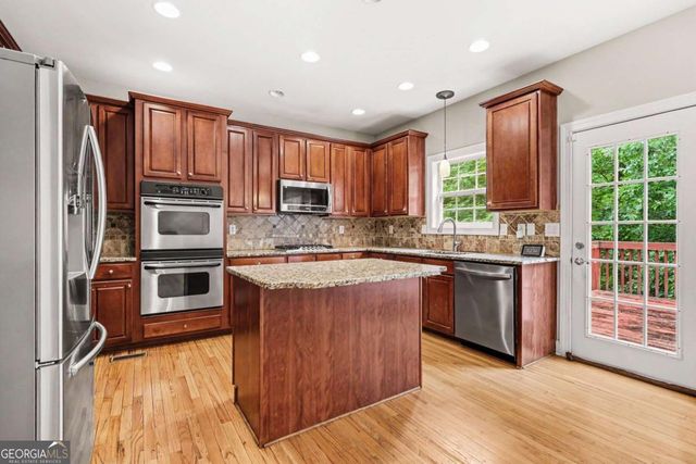 1104 Saint Remy Way SE, Conyers, GA 30013