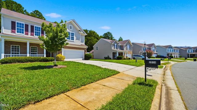 2016 Heron Pointe Drive, Whitsett, NC 27377