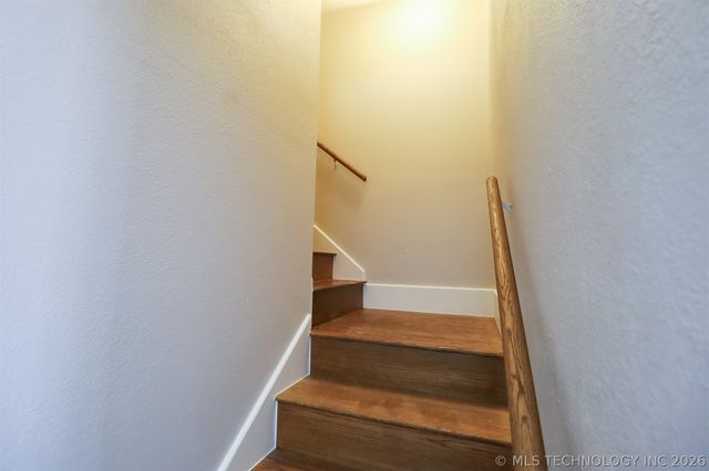 24915 S Meadow Ridge Road, Claremore, OK 74019