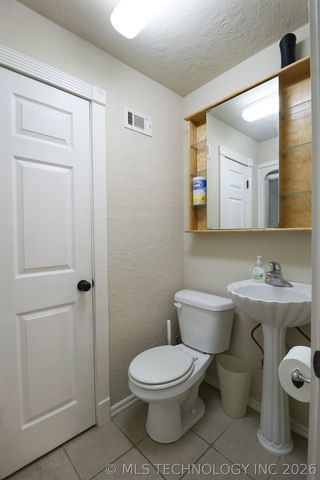 24915 S Meadow Ridge Road, Claremore, OK 74019