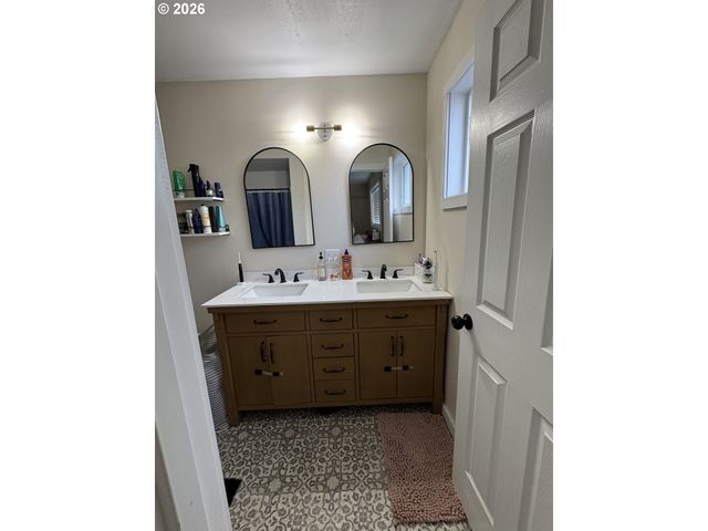 518 Se 2ND Ave, John Day, OR 97845