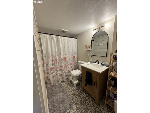 518 Se 2ND Ave, John Day, OR 97845