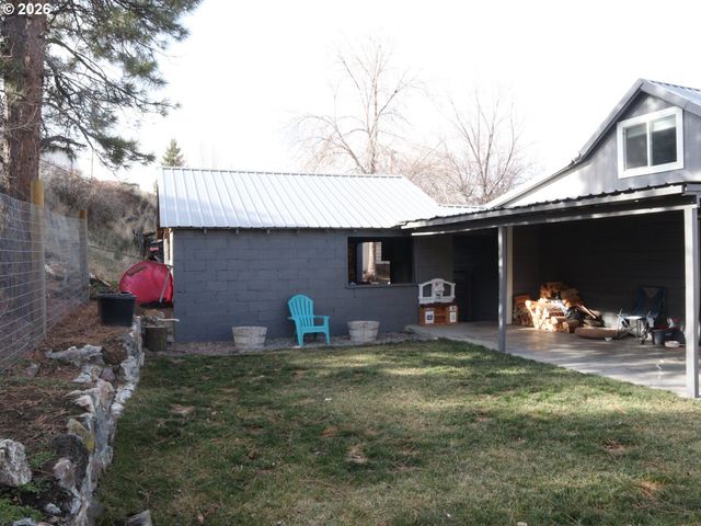 518 Se 2ND Ave, John Day, OR 97845