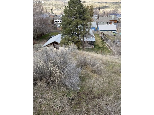 518 Se 2ND Ave, John Day, OR 97845