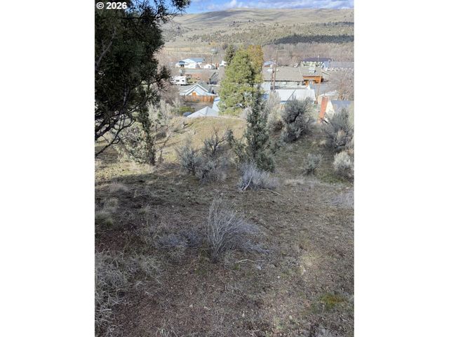 518 Se 2ND Ave, John Day, OR 97845