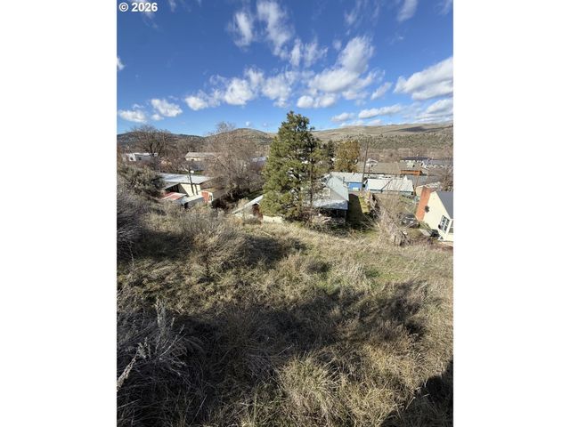 518 Se 2ND Ave, John Day, OR 97845