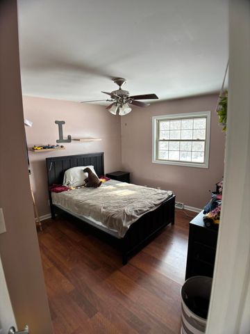 1885 Loganberry Lane, Crown Point, IN 46307