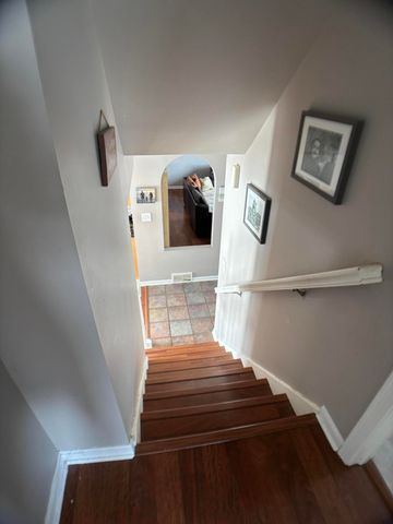 1885 Loganberry Lane, Crown Point, IN 46307