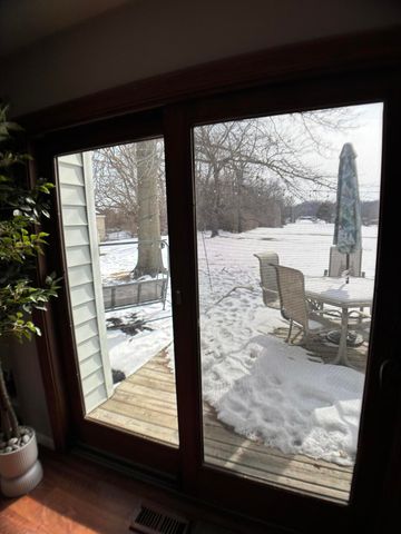 1885 Loganberry Lane, Crown Point, IN 46307