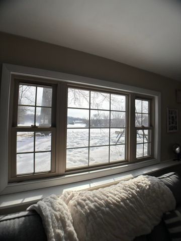 1885 Loganberry Lane, Crown Point, IN 46307