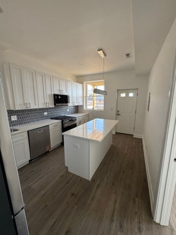 4751 W Monroe Street, Chicago, IL 60644