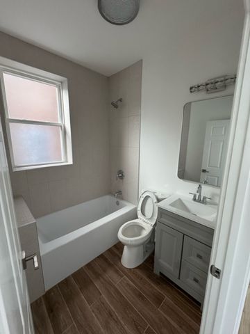 4751 W Monroe Street, Chicago, IL 60644