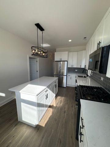 4751 W Monroe Street, Chicago, IL 60644