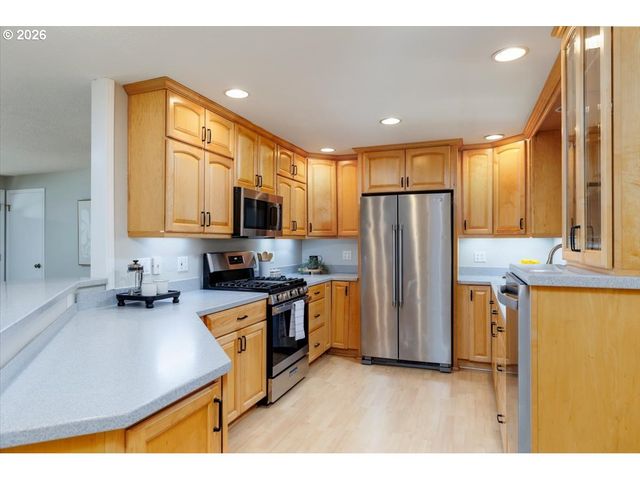 1413 Ne 10TH Ave, Hillsboro, OR 97124