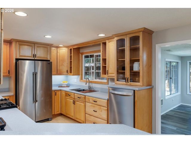 1413 Ne 10TH Ave, Hillsboro, OR 97124