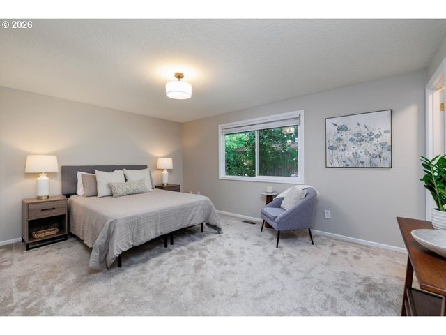 1413 Ne 10TH Ave, Hillsboro, OR 97124