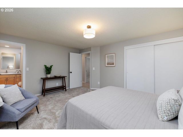 1413 Ne 10TH Ave, Hillsboro, OR 97124