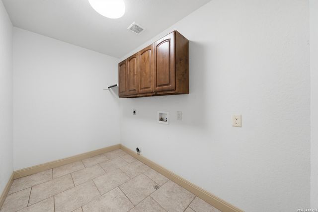 237 Great Oaks Blvd, La Vernia, TX 78121