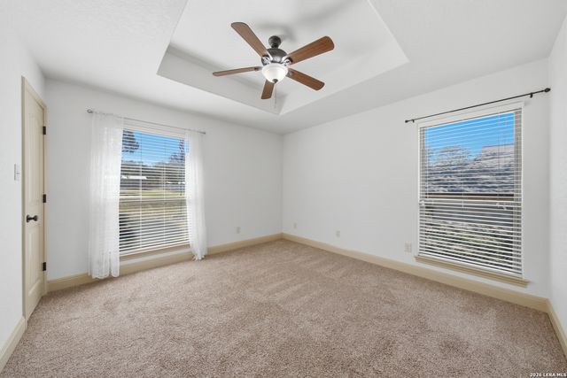 237 Great Oaks Blvd, La Vernia, TX 78121
