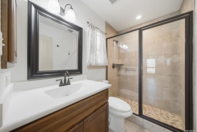 237 Great Oaks Blvd, La Vernia, TX 78121
