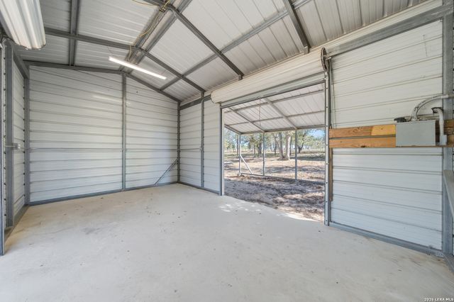 237 Great Oaks Blvd, La Vernia, TX 78121