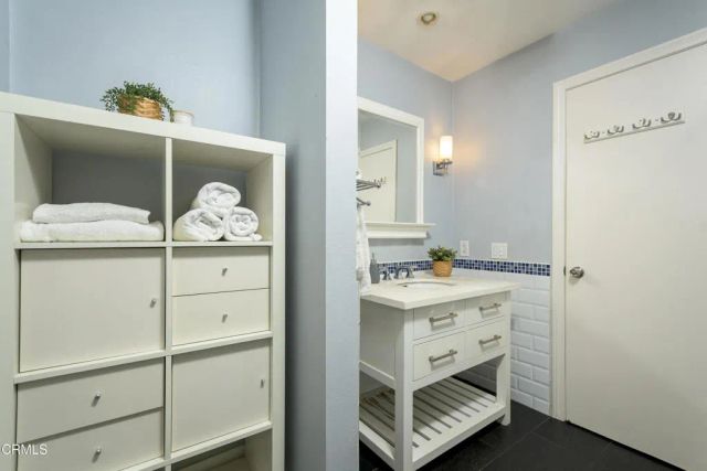 355 S Madison 212, Pasadena, CA 91101